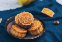 经典广式莲蓉蛋黄 #相约MOF#的做法