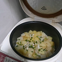 电饭煲土豆焖饭