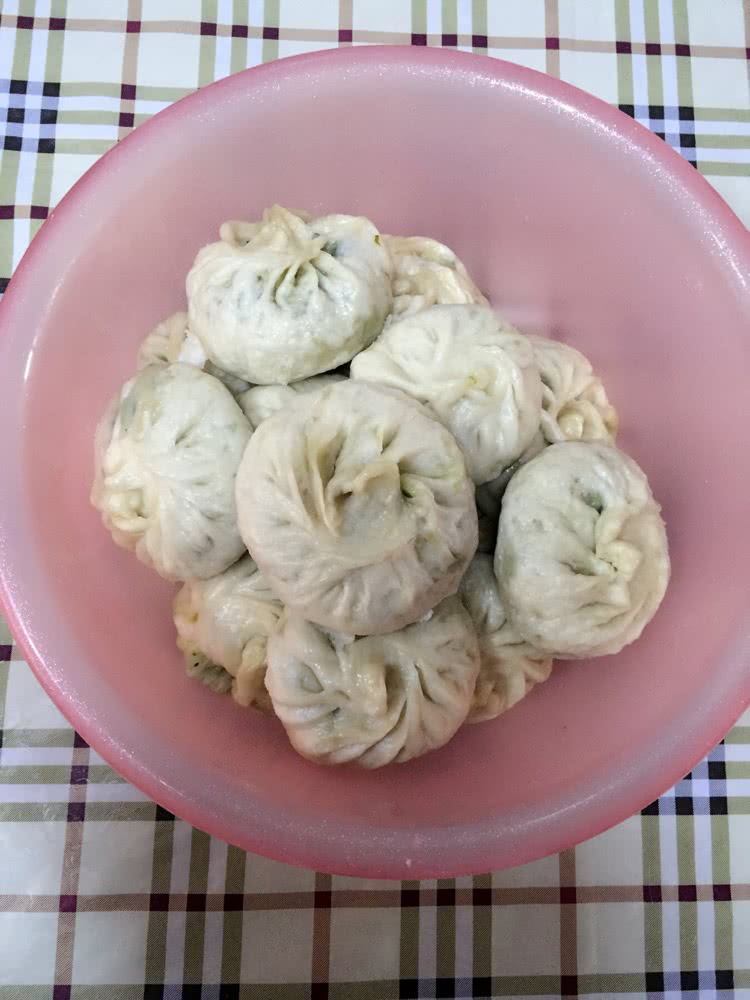 韭菜鸡蛋包子的做法图解9