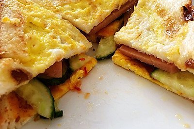 方腿黄瓜鸡蛋三明治