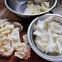 奶白鲜香的螃蟹白菜汤的做法图解3