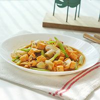 芹菜蘑菇炒挪威三文鱼#挪威三文鱼#的做法图解11