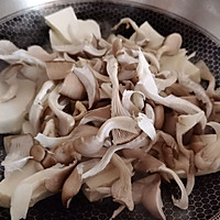 鲜嫩爽滑更下饭——平菇烧豆腐的做法图解3