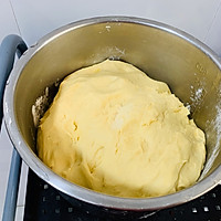 玉米面白菜肉包的做法图解1