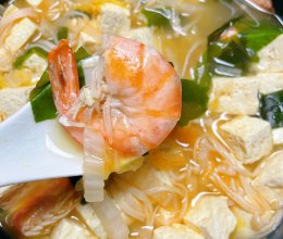 #冬季滋补花样吃法#鲜虾豆腐汤，这一碗好满足！的做法