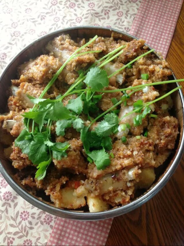 重庆正中的粉蒸肉的做法图解3