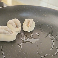#鸡汁入家宴 感恩正当“食”#一口会爆汁的鲜虾鸡汁煎饺的做法图解11