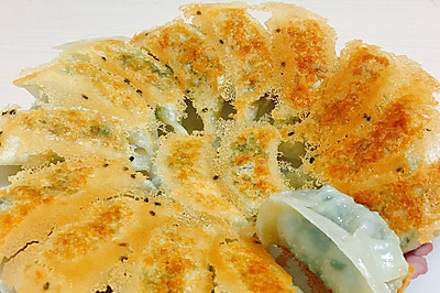 芹菜猪肉煎饺