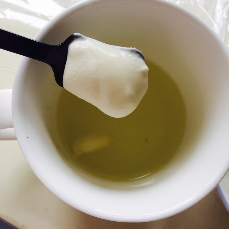 岩盐奶盖绿茶的做法