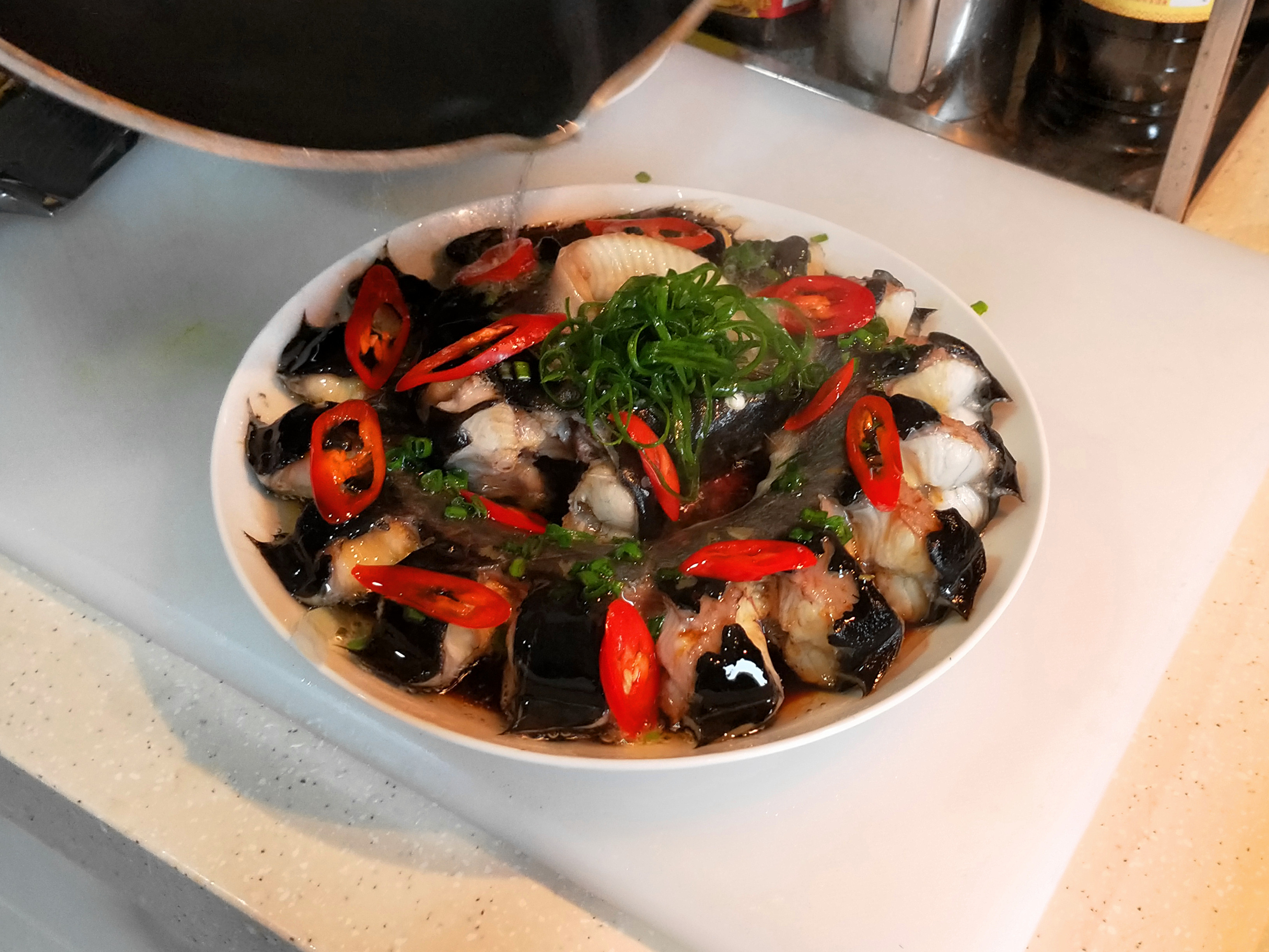 清蒸盘龙鳗鱼怎么做_清蒸盘龙鳗鱼的做法_豆果美食