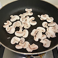 奶油蘑菇小牛肉的做法图解13