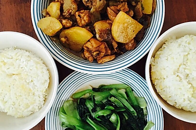 土豆烧鸡肉