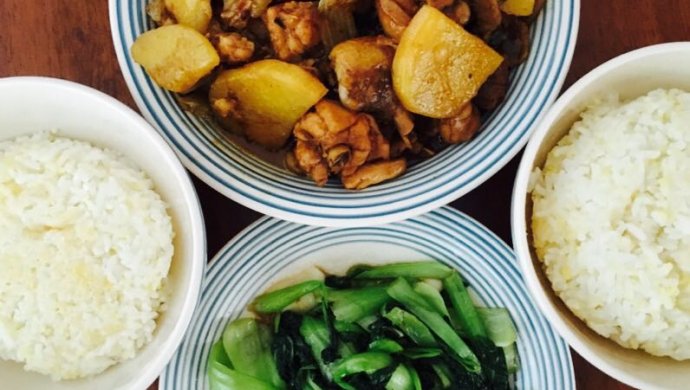 土豆烧鸡肉