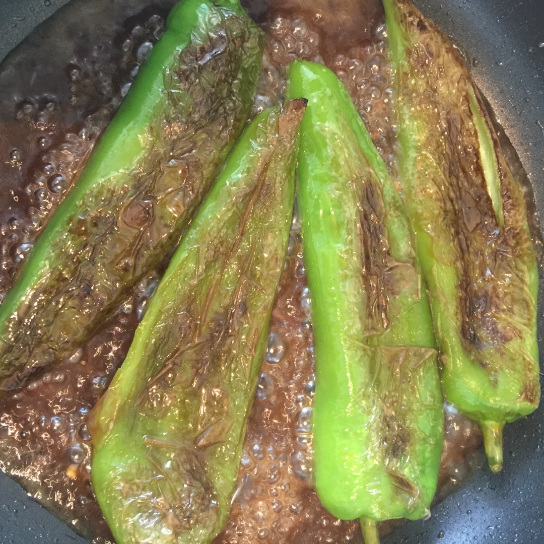 虎皮青椒的正宗做法，原来秘诀这么简单，好吃不油腻，比吃肉还香_哔哩哔哩 (゜-゜)つロ 干杯~-bilibili