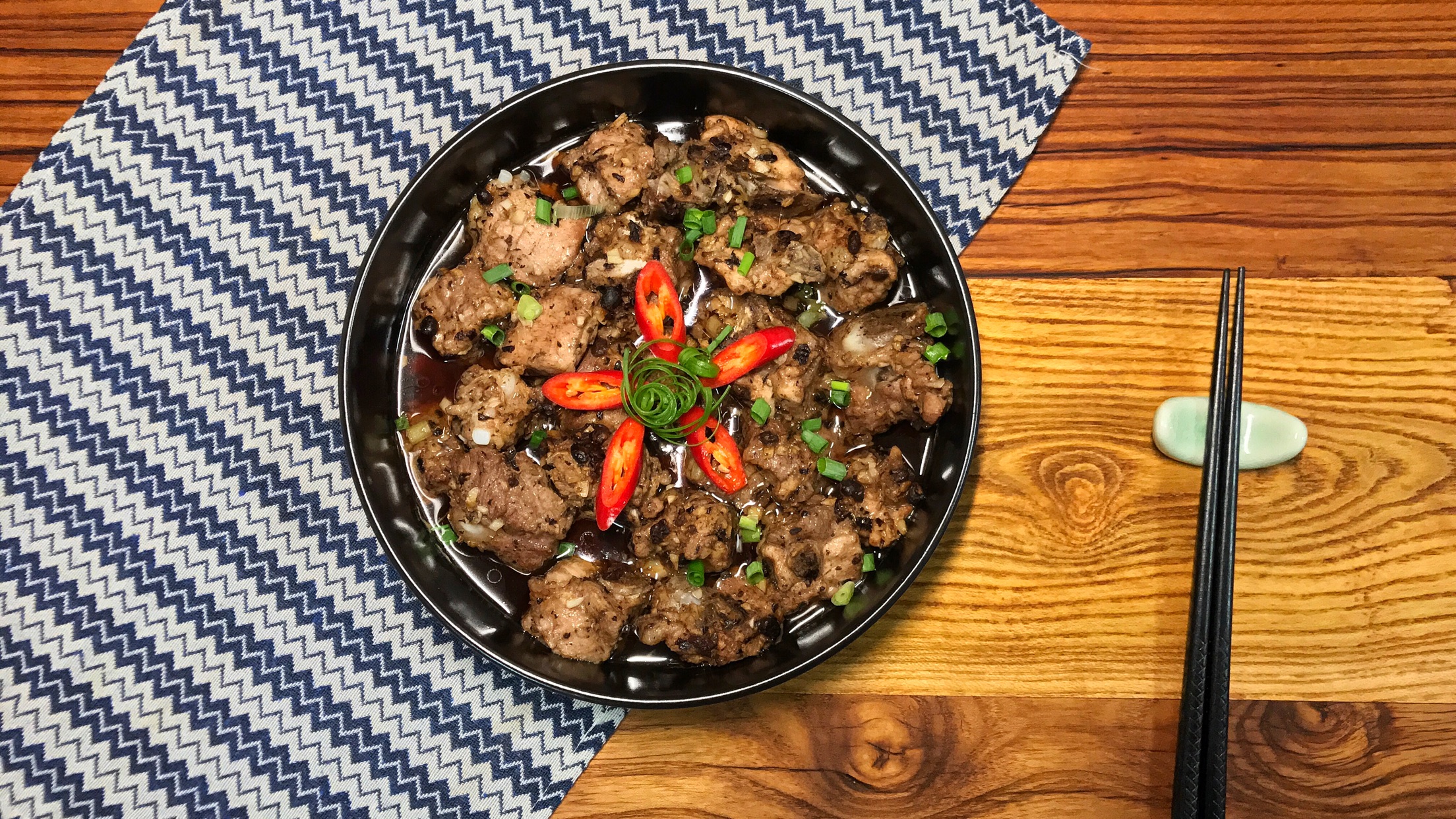 Steamed spareribs with black bean