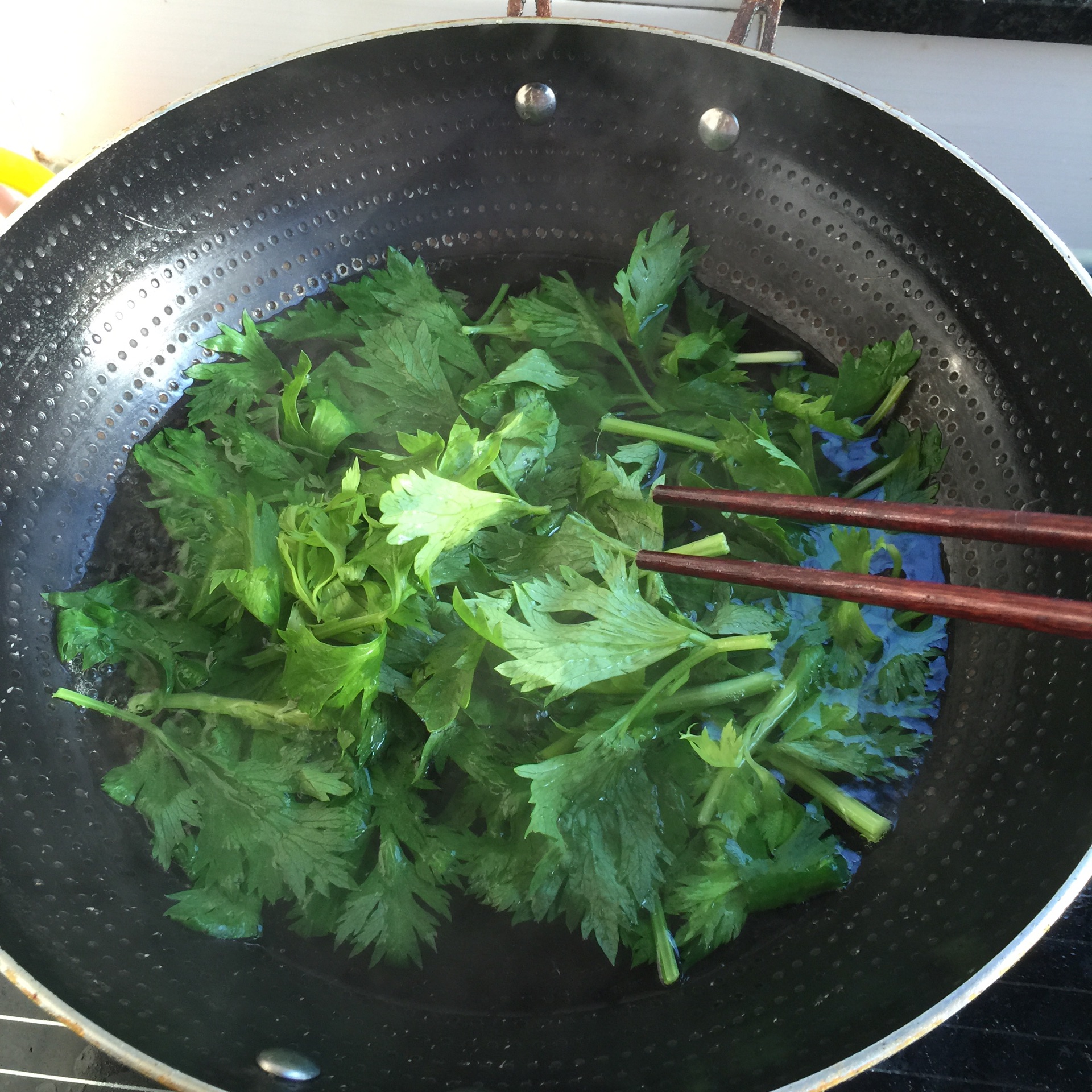 芹菜叶怎么做好吃？
