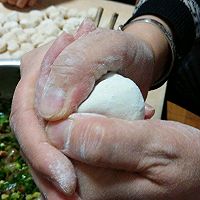 虾仁水饺的做法图解5