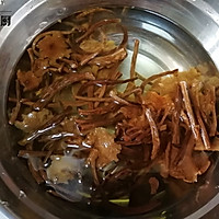 茶树菇栗子焖鸡块的做法图解3
