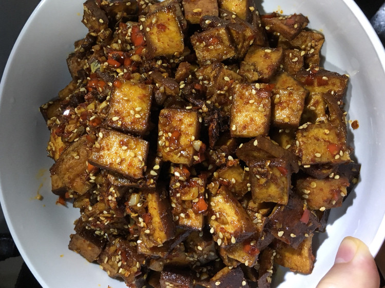 麻辣香干的做法