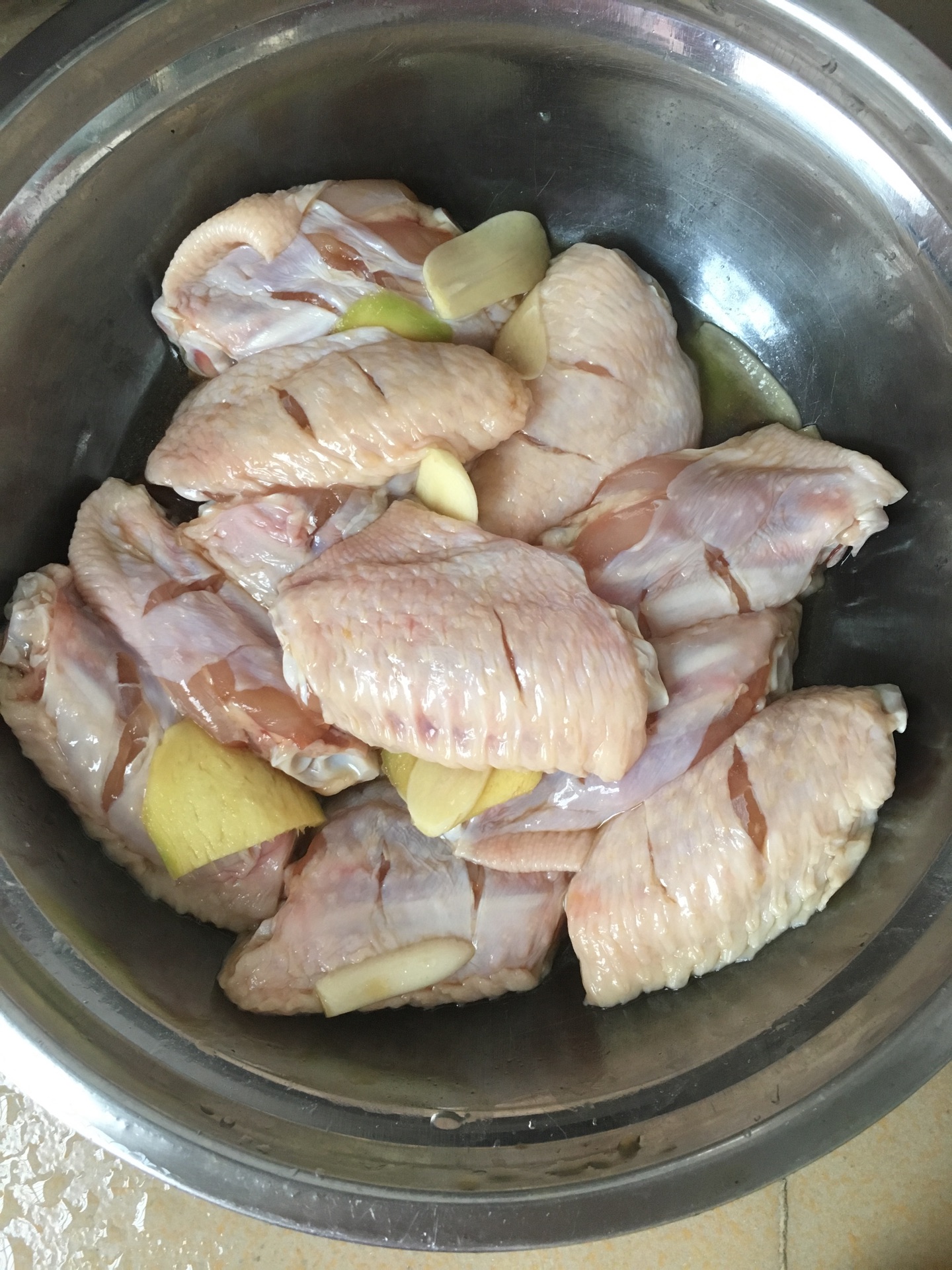 土豆炖鸡翅根怎么做_土豆炖鸡翅根的做法_豆果美食