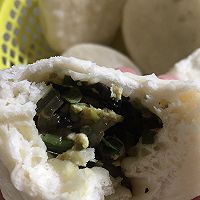 韭菜鸡蛋包子的做法图解5