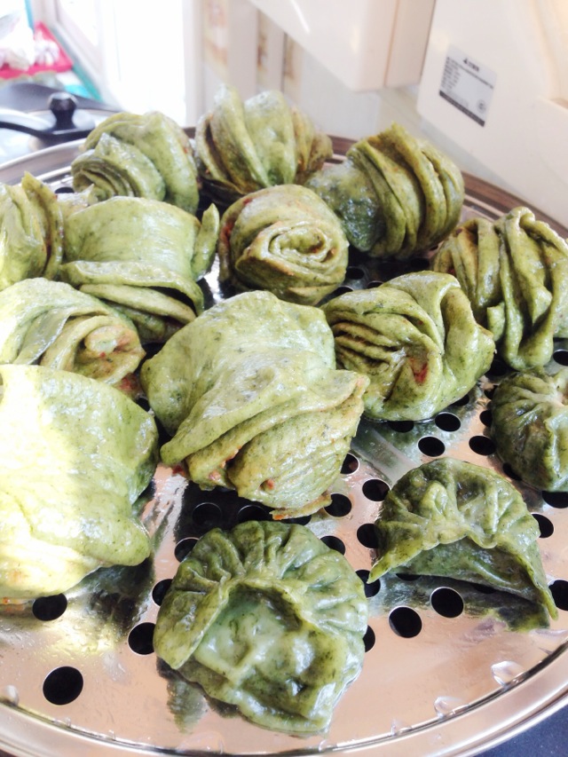 Steamed dumplings with chicken and cumin