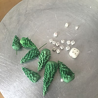 翻糖蛋糕--赌博龙的做法图解2