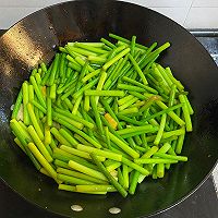 蒜苔炒肉的做法图解6