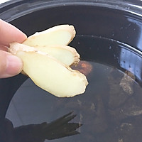 生熟地龙骨汤的做法图解5