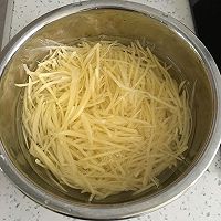 炝土豆丝的做法图解1