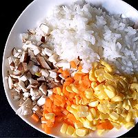 宝宝辅食之大米三蔬烧卖的做法图解1