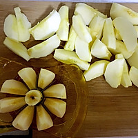 酸甜可口的苹果派的做法图解2