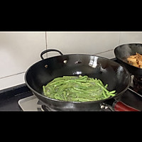 干煸豆角的做法图解3