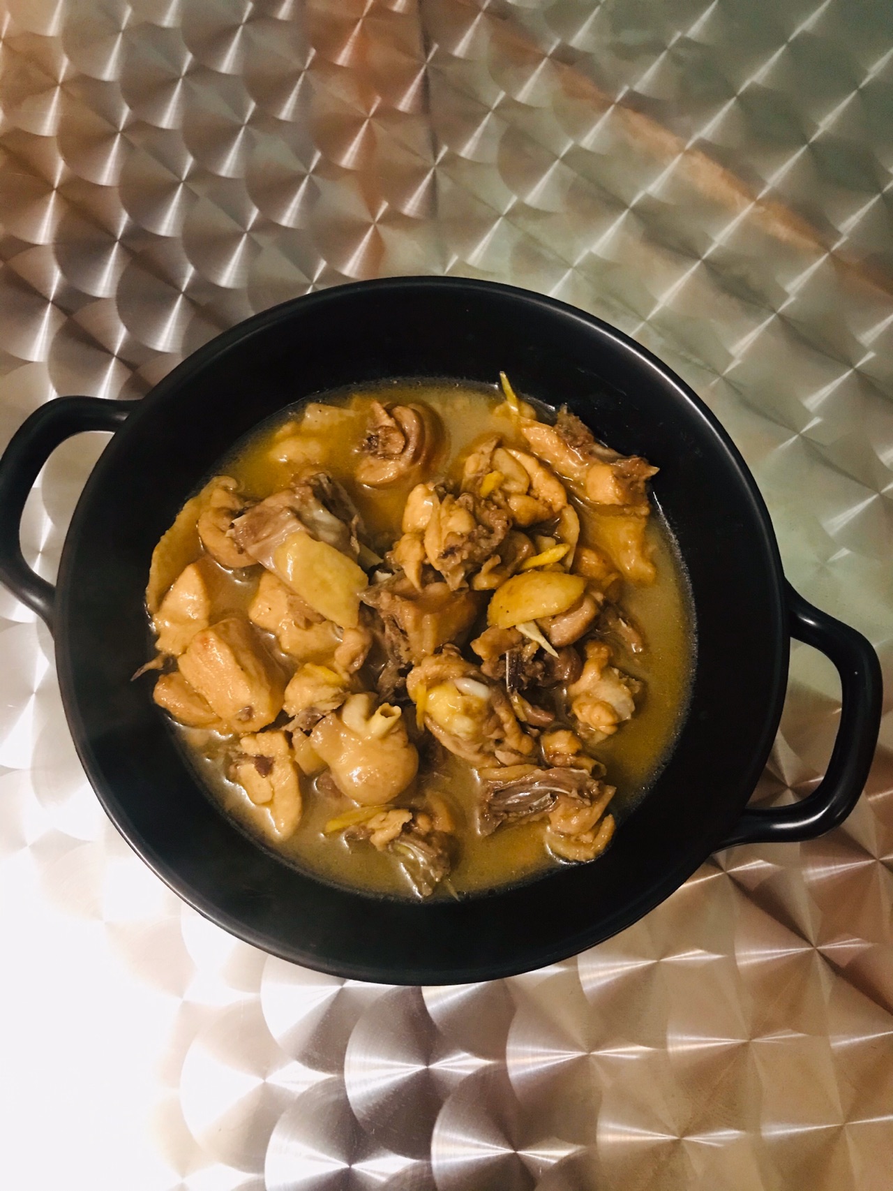 大厨教你客家“黄酒砂锅鸡”家常做法，皮香肉滑，味道很赞__财经头条