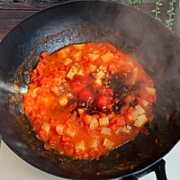 #肉食者联盟#番茄土豆浓汤面的做法图解5