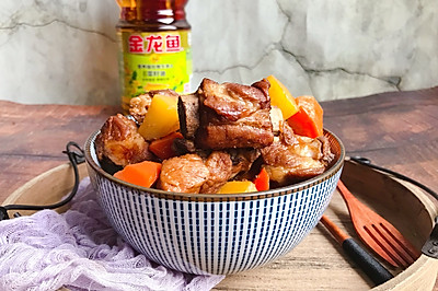 私房土豆炖排骨