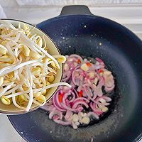 #2022烘焙料理大赛料理组复赛#吃一口就爱上鸡蛋炒粉干的做法图解7