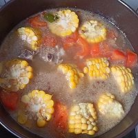 蕃茄玉米排骨汤的做法图解9
