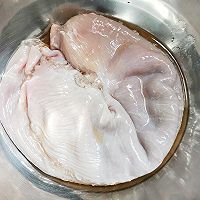 砂锅版猪肚包鸡的做法图解2