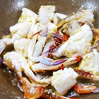 #太太乐鲜鸡汁玩转健康快手菜#葱姜炒梭子蟹的做法图解3