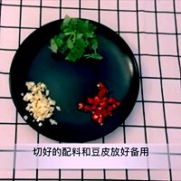 凉拌油豆皮的做法图解6