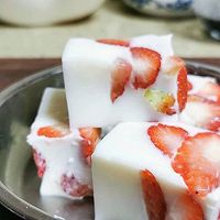 椰汁草莓牛奶冻的做法图解5