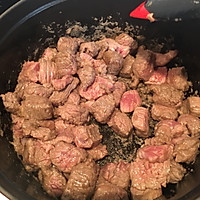 红酒炖牛肉的做法图解6