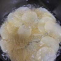 #夏日撩人滋味#自制炸薯片的做法图解6