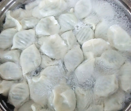 海螺韭菜饺子的做法