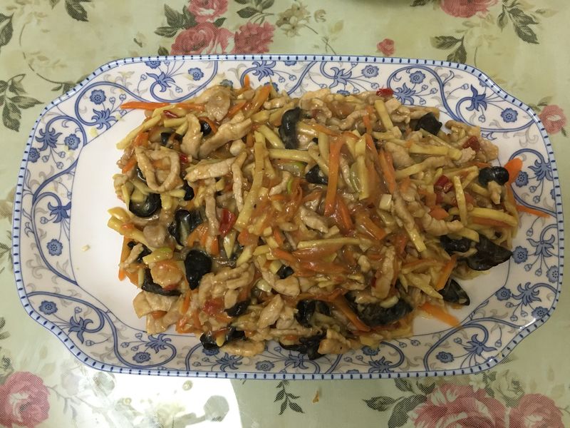 Fish flavored shredded pork