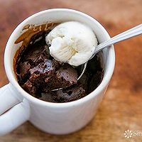 微波炉巧克力蛋糕 chocolate cake in mug的做法图解4