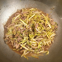 韭黄蛤蜊炒肉丝的做法图解7