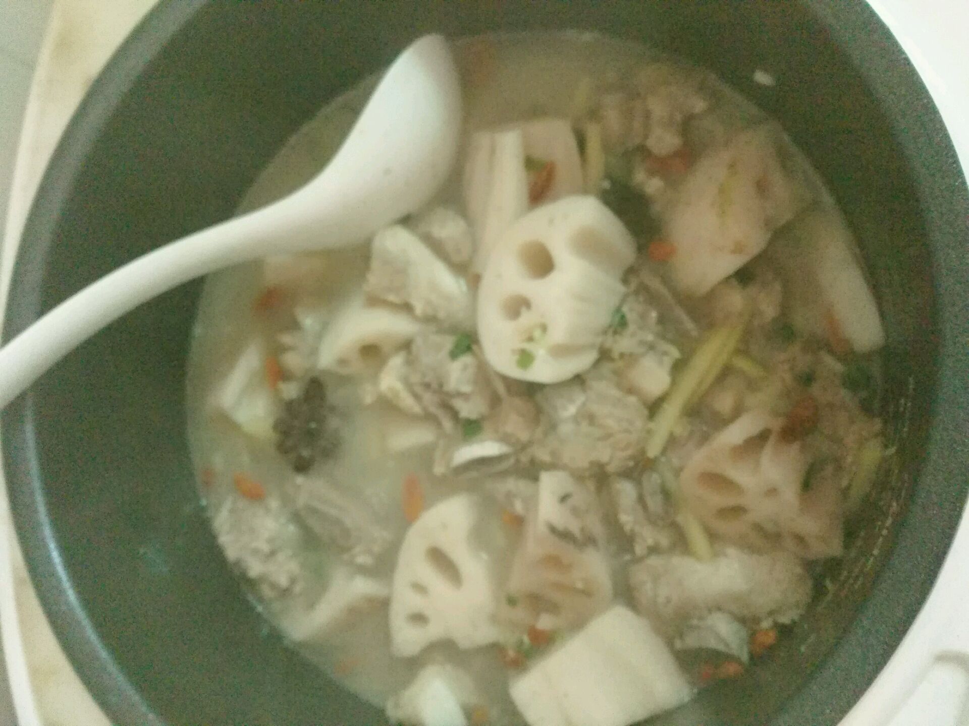 广式排骨莲藕汤怎么做_广式排骨莲藕汤的做法_豆果美食