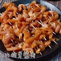 椒盐蒜香牙签肉，端上桌3分钟被抢光的做法图解3